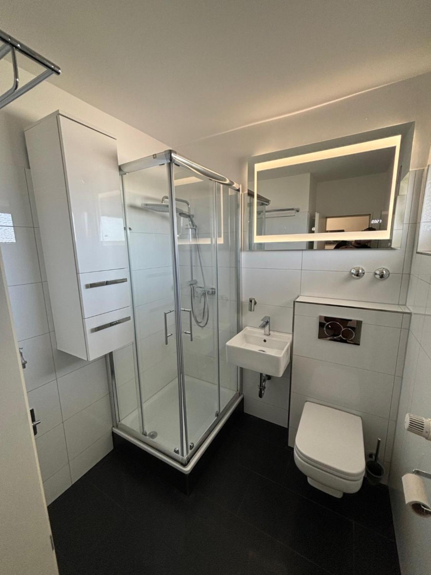 Exklusive Moderne Wohnung Giessen Stadtnaehe Mit Balkon Annerod Bagian luar foto