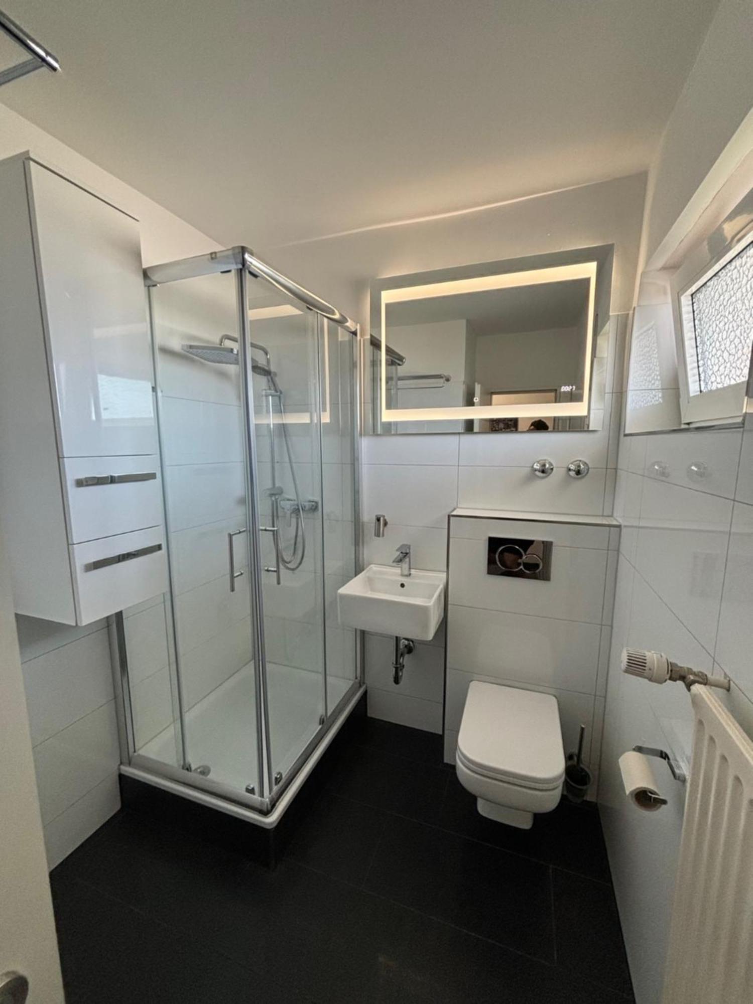 Exklusive Moderne Wohnung Giessen Stadtnaehe Mit Balkon Annerod Bagian luar foto